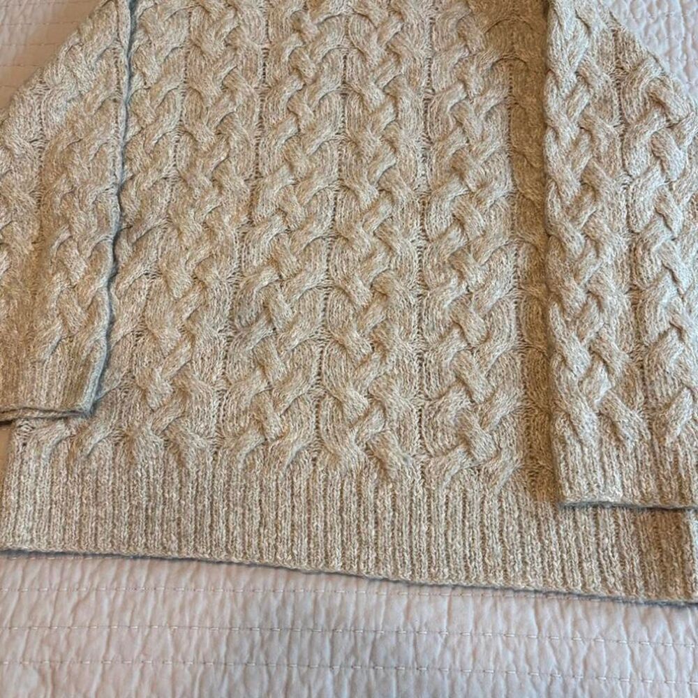 Liz-claiborne Women's Cream and Tan Sweater